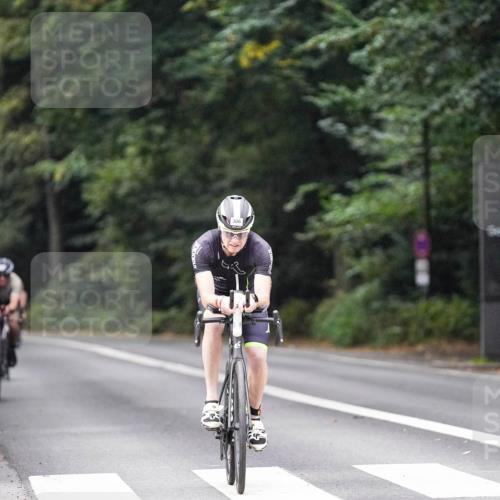 14.09.2025 - Stadtparktriathlon Michael Burmester http://msf.ph/oto/8908139 14.09.2025 09:26:36 Radfahren 306, 338, 356, 381, 389, 419, 439, 456 meine-sportfotos.de