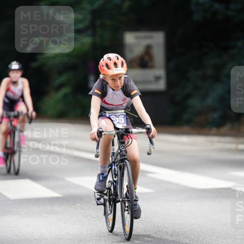 14.09.2025 - Stadtparktriathlon Michael Burmester http://msf.ph/oto/8908151 14.09.2025 13:54:51 Radfahren 1632, 1665, 1680 meine-sportfotos.de