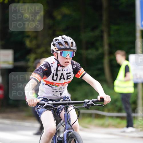 14.09.2025 - Stadtparktriathlon Michael Burmester http://msf.ph/oto/8908166 14.09.2025 13:54:55 Radfahren 1632, 1665, 1680 meine-sportfotos.de