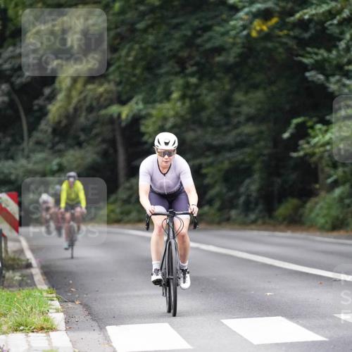 14.09.2025 - Stadtparktriathlon Michael Burmester http://msf.ph/oto/8908189 14.09.2025 09:27:13 Radfahren 469, 494 meine-sportfotos.de