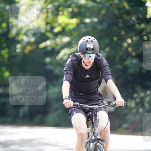 14.09.2025 - Stadtparktriathlon Michael Burmester http://msf.ph/oto/8908197 14.09.2025 13:55:46 Radfahren 1549, 1674 meine-sportfotos.de