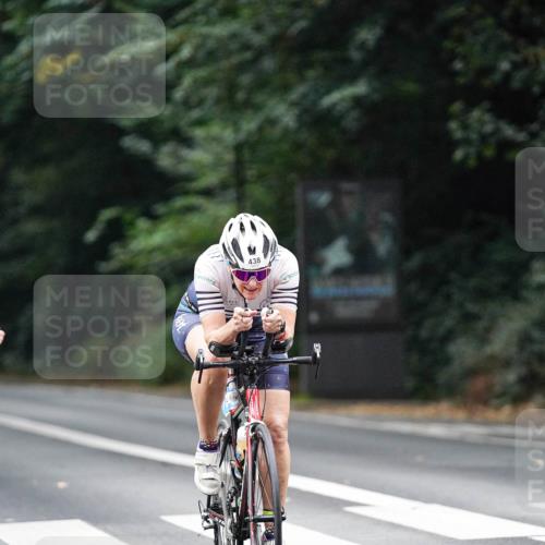 14.09.2025 - Stadtparktriathlon Michael Burmester http://msf.ph/oto/8908206 14.09.2025 09:27:23 Radfahren 346, 359, 438, 473, 494 meine-sportfotos.de