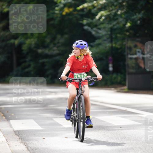 14.09.2025 - Stadtparktriathlon Michael Burmester http://msf.ph/oto/8908216 14.09.2025 13:55:59 Radfahren 1572, 1635, 1674 meine-sportfotos.de
