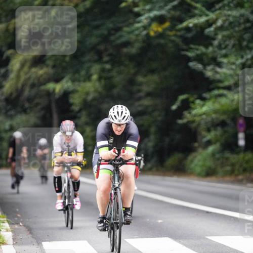 14.09.2025 - Stadtparktriathlon Michael Burmester http://msf.ph/oto/8908230 14.09.2025 09:27:41 Radfahren 379, 380, 386, 401, 404, 445, 506 meine-sportfotos.de