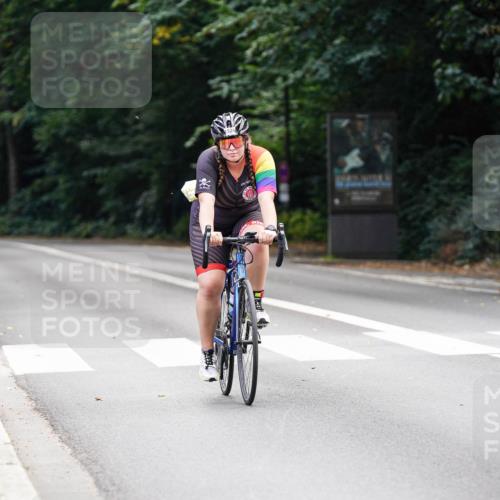 14.09.2025 - Stadtparktriathlon Michael Burmester http://msf.ph/oto/8908260 14.09.2025 13:58:23 Radfahren 1528, 1539 meine-sportfotos.de