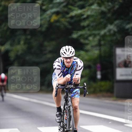 14.09.2025 - Stadtparktriathlon Michael Burmester http://msf.ph/oto/8908275 14.09.2025 09:28:15 Radfahren 327, 383, 393, 498 meine-sportfotos.de