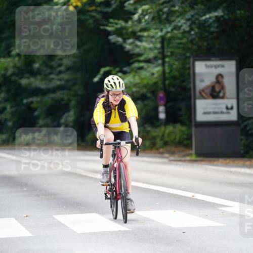 14.09.2025 - Stadtparktriathlon Michael Burmester http://msf.ph/oto/8908287 14.09.2025 14:00:26 Radfahren 1535 meine-sportfotos.de