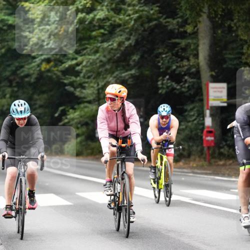 14.09.2025 - Stadtparktriathlon Michael Burmester http://msf.ph/oto/8908304 14.09.2025 09:28:27 Radfahren 311, 327, 382, 400, 413, 414, 423, 430, 435, 448 meine-sportfotos.de
