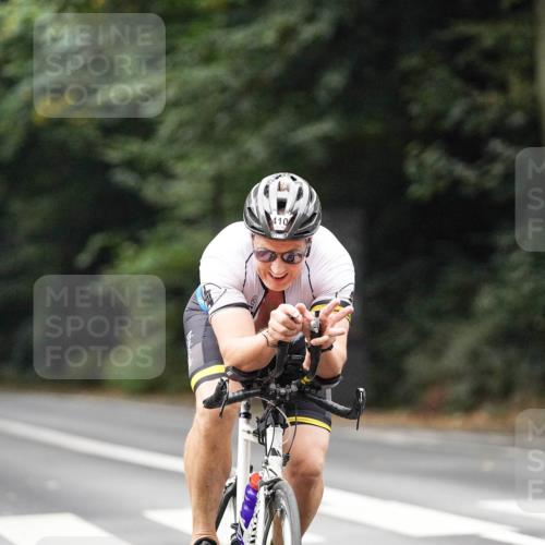 14.09.2025 - Stadtparktriathlon Michael Burmester http://msf.ph/oto/8908321 14.09.2025 09:28:47 Radfahren 398, 410 meine-sportfotos.de
