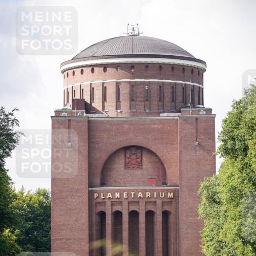 14.09.2025 - Stadtparktriathlon Michael Burmester http://msf.ph/oto/8908323 14.09.2025 14:21:52 Radfahren  meine-sportfotos.de