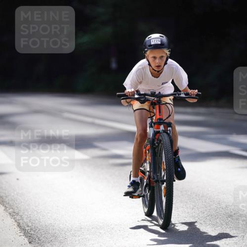 14.09.2025 - Stadtparktriathlon Michael Burmester http://msf.ph/oto/8908381 14.09.2025 14:25:13 Radfahren 1697, 1703, 1716, 1731, 1732, 1733, 1774, 1775, 1776, 1788 meine-sportfotos.de