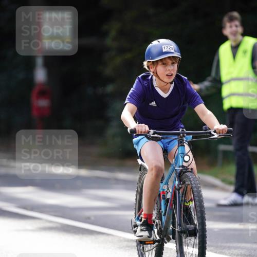 14.09.2025 - Stadtparktriathlon Michael Burmester http://msf.ph/oto/8908409 14.09.2025 14:25:23 Radfahren 1702, 1707, 1711, 1716, 1717, 1729, 1731, 1733, 1759, 1766, 1771, 1774, 1789, 1864 meine-sportfotos.de