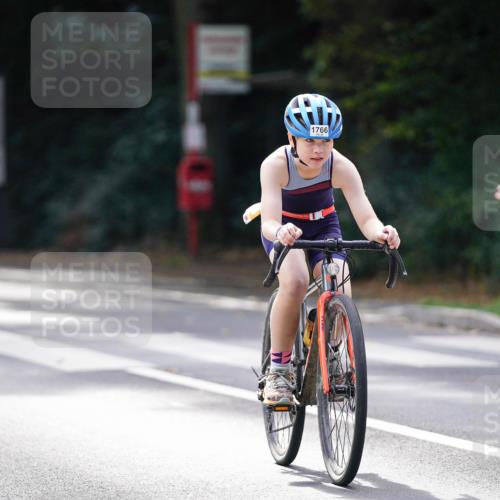 14.09.2025 - Stadtparktriathlon Michael Burmester http://msf.ph/oto/8908417 14.09.2025 14:25:26 Radfahren 1693, 1702, 1707, 1711, 1717, 1725, 1729, 1741, 1759, 1766, 1769, 1771, 1780, 1789, 1864 meine-sportfotos.de