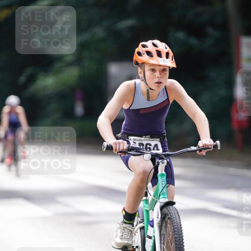 14.09.2025 - Stadtparktriathlon Michael Burmester http://msf.ph/oto/8908423 14.09.2025 14:25:28 Radfahren 1693, 1702, 1707, 1711, 1717, 1723, 1725, 1729, 1739, 1741, 1759, 1766, 1769, 1771, 1780, 1789, 1864 meine-sportfotos.de