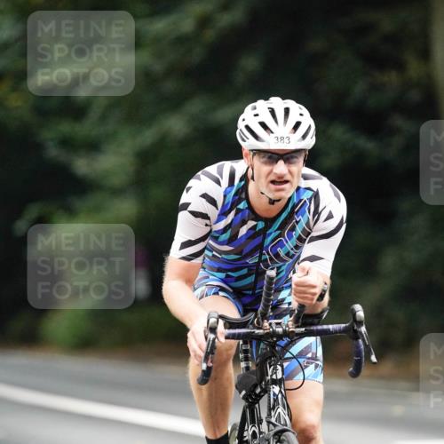 14.09.2025 - Stadtparktriathlon Michael Burmester http://msf.ph/oto/8908433 14.09.2025 09:34:56 Radfahren 383, 386, 393, 438, 477 meine-sportfotos.de