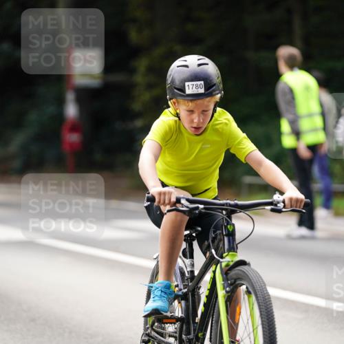 14.09.2025 - Stadtparktriathlon Michael Burmester http://msf.ph/oto/8908440 14.09.2025 14:25:32 Radfahren 1692, 1693, 1707, 1711, 1723, 1724, 1725, 1739, 1741, 1766, 1769, 1771, 1780, 1864 meine-sportfotos.de
