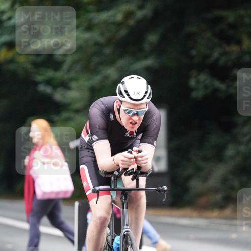 14.09.2025 - Stadtparktriathlon Michael Burmester http://msf.ph/oto/8908466 14.09.2025 09:35:23 Radfahren 398, 494 meine-sportfotos.de