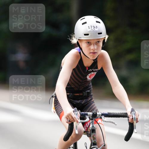 14.09.2025 - Stadtparktriathlon Michael Burmester http://msf.ph/oto/8908471 14.09.2025 14:25:43 Radfahren 1692, 1710, 1724, 1736, 1745, 1753, 1755, 1777, 1783 meine-sportfotos.de