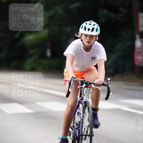 14.09.2025 - Stadtparktriathlon Michael Burmester http://msf.ph/oto/8908480 14.09.2025 14:25:46 Radfahren 1710, 1736, 1745, 1753, 1755, 1777, 1783 meine-sportfotos.de