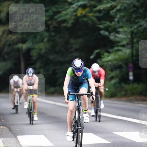 14.09.2025 - Stadtparktriathlon Michael Burmester http://msf.ph/oto/8908482 14.09.2025 09:35:48 Radfahren 392, 406, 460, 487, 505 meine-sportfotos.de