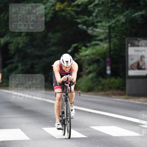 14.09.2025 - Stadtparktriathlon Michael Burmester http://msf.ph/oto/8908510 14.09.2025 09:35:56 Radfahren 392, 406, 460, 462, 466, 478, 505 meine-sportfotos.de