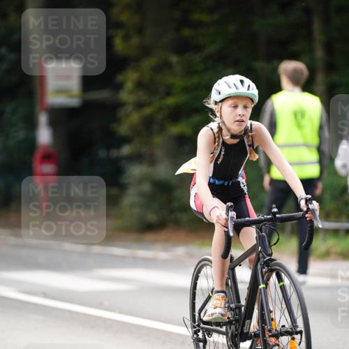 14.09.2025 - Stadtparktriathlon Michael Burmester http://msf.ph/oto/8908513 14.09.2025 14:26:01 Radfahren 1701, 1720, 1740, 1743, 1765, 1770, 1778, 1786, 1791 meine-sportfotos.de