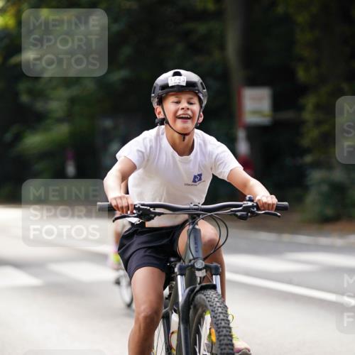 14.09.2025 - Stadtparktriathlon Michael Burmester http://msf.ph/oto/8908519 14.09.2025 14:26:04 Radfahren 1694, 1701, 1720, 1740, 1743, 1761, 1765, 1770, 1778, 1781, 1786, 1791 meine-sportfotos.de
