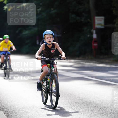 14.09.2025 - Stadtparktriathlon Michael Burmester http://msf.ph/oto/8908530 14.09.2025 14:26:09 Radfahren 1694, 1720, 1727, 1740, 1743, 1747, 1761, 1765, 1768, 1781 meine-sportfotos.de