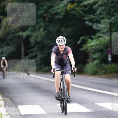 14.09.2025 - Stadtparktriathlon Michael Burmester http://msf.ph/oto/8908534 14.09.2025 09:36:09 Radfahren 448, 466, 485, 504 meine-sportfotos.de