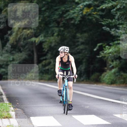 14.09.2025 - Stadtparktriathlon Michael Burmester http://msf.ph/oto/8908574 14.09.2025 09:37:08 Radfahren 423, 500 meine-sportfotos.de