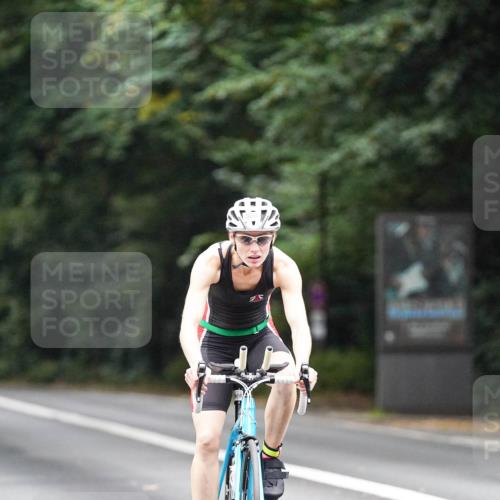 14.09.2025 - Stadtparktriathlon Michael Burmester http://msf.ph/oto/8908576 14.09.2025 09:37:09 Radfahren 423, 500 meine-sportfotos.de