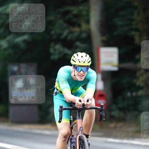 14.09.2025 - Stadtparktriathlon Michael Burmester http://msf.ph/oto/8908590 14.09.2025 09:37:54 Radfahren 399, 434 meine-sportfotos.de
