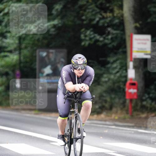 14.09.2025 - Stadtparktriathlon Michael Burmester http://msf.ph/oto/8908606 14.09.2025 09:38:18 Radfahren 391, 421, 453, 458 meine-sportfotos.de