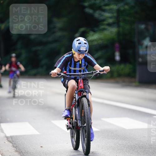 14.09.2025 - Stadtparktriathlon Michael Burmester http://msf.ph/oto/8908623 14.09.2025 14:26:45 Radfahren 1715, 1721, 1726, 1750, 1757, 1773 meine-sportfotos.de
