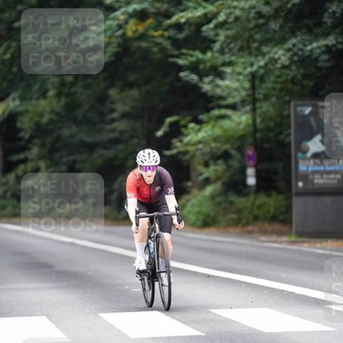 14.09.2025 - Stadtparktriathlon Michael Burmester http://msf.ph/oto/8908628 14.09.2025 09:38:32 Radfahren 450 meine-sportfotos.de