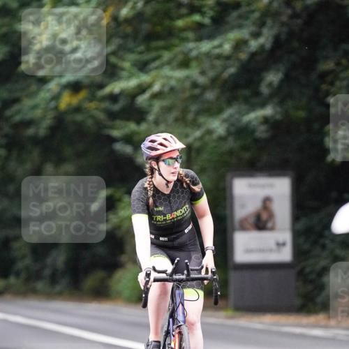 14.09.2025 - Stadtparktriathlon Michael Burmester http://msf.ph/oto/8908660 14.09.2025 09:39:36 Radfahren 488, 499 meine-sportfotos.de