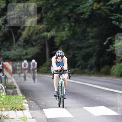14.09.2025 - Stadtparktriathlon Michael Burmester http://msf.ph/oto/8908690 14.09.2025 09:40:17 Radfahren 454, 464, 473, 475, 481 meine-sportfotos.de