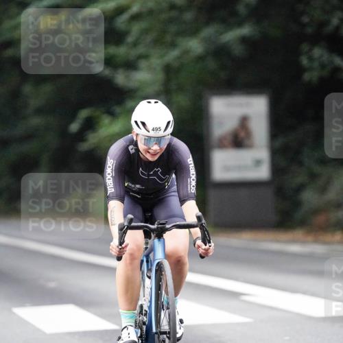14.09.2025 - Stadtparktriathlon Michael Burmester http://msf.ph/oto/8908711 14.09.2025 09:40:33 Radfahren 443, 446, 447, 483, 486, 495 meine-sportfotos.de