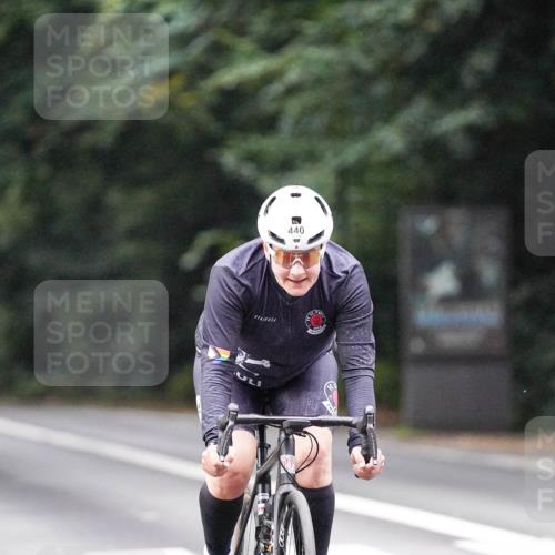 14.09.2025 - Stadtparktriathlon Michael Burmester http://msf.ph/oto/8908718 14.09.2025 09:40:52 Radfahren 420, 440, 442, 455 meine-sportfotos.de