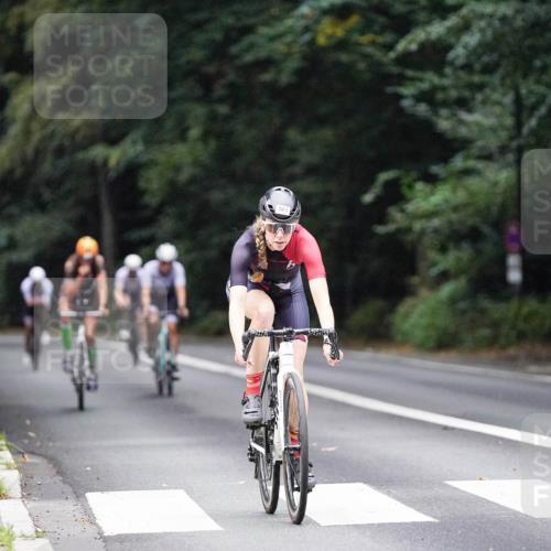 14.09.2025 - Stadtparktriathlon Michael Burmester http://msf.ph/oto/8908724 14.09.2025 09:41:03 Radfahren 420, 452, 469, 472, 503 meine-sportfotos.de