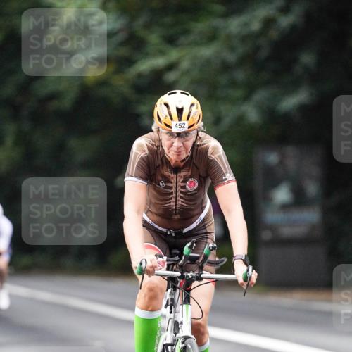 14.09.2025 - Stadtparktriathlon Michael Burmester http://msf.ph/oto/8908728 14.09.2025 09:41:07 Radfahren 452, 459, 469, 472, 503 meine-sportfotos.de