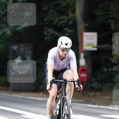 14.09.2025 - Stadtparktriathlon Michael Burmester http://msf.ph/oto/8908729 14.09.2025 09:41:08 Radfahren 439, 452, 459, 469, 472, 503 meine-sportfotos.de