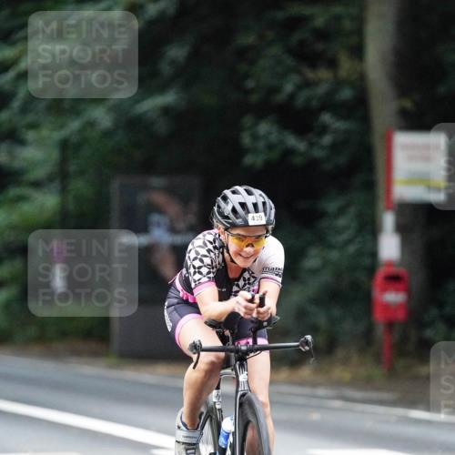14.09.2025 - Stadtparktriathlon Michael Burmester http://msf.ph/oto/8908735 14.09.2025 09:41:16 Radfahren 439, 459 meine-sportfotos.de