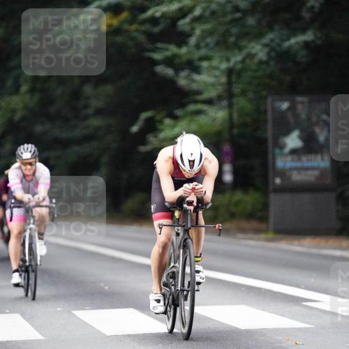 14.09.2025 - Stadtparktriathlon Michael Burmester http://msf.ph/oto/8908745 14.09.2025 09:42:15 Radfahren 415, 438, 460, 462, 479, 497 meine-sportfotos.de