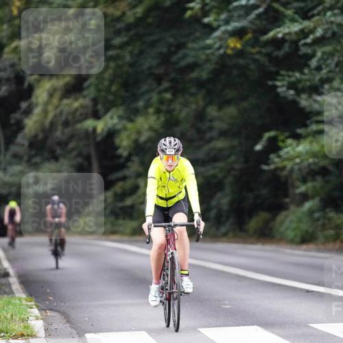 14.09.2025 - Stadtparktriathlon Michael Burmester http://msf.ph/oto/8908786 14.09.2025 09:43:38 Radfahren 456, 494, 504, 505 meine-sportfotos.de