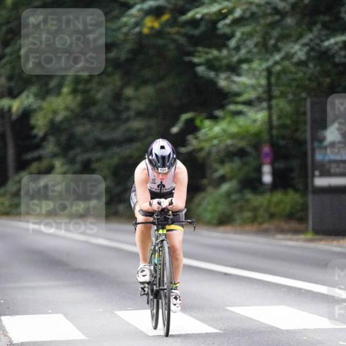 14.09.2025 - Stadtparktriathlon Michael Burmester http://msf.ph/oto/8908788 14.09.2025 09:43:42 Radfahren 467, 494, 505 meine-sportfotos.de