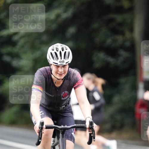 14.09.2025 - Stadtparktriathlon Michael Burmester http://msf.ph/oto/8908800 14.09.2025 09:44:18 Radfahren 448 meine-sportfotos.de