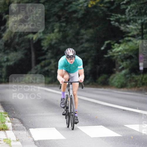 14.09.2025 - Stadtparktriathlon Michael Burmester http://msf.ph/oto/8908802 14.09.2025 09:46:16 Radfahren 574 meine-sportfotos.de