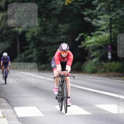 14.09.2025 - Stadtparktriathlon Michael Burmester http://msf.ph/oto/8908821 14.09.2025 09:47:10 Radfahren 450, 464, 482 meine-sportfotos.de