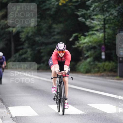 14.09.2025 - Stadtparktriathlon Michael Burmester http://msf.ph/oto/8908822 14.09.2025 09:47:11 Radfahren 450, 464, 482 meine-sportfotos.de